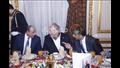 الملك أحمد فؤاد الثاني في حفل إفطار بالنادي الدبلوماسي (3)