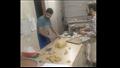 أسرة مسيحية بالفيوم تحترف صناعة حلوى العيد للمسلمي
