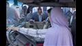 محافظ الإسكندرية يلتقي سيدة تعمل سائق أجرة (4)