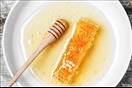 10 فوائد صحية.. ماذا يحدث لجسمك عند تناول العسل في الصيف؟