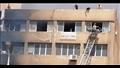 لحظة إنقاذ العالقين بحريق مبنى جهاز 15 مايو