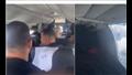 فيديو يوثق لحظة فتح باب طائرة بالجو- ورد فعل صادم من الركاب(1)