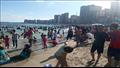 زحام على شواطئ الإسكندرية 