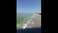 اللون الاخضر على مياه شاطئ بورسعيد
