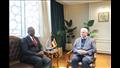 وزير التعليم العالي مع سفير الكونغو