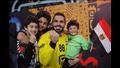 كريم هنداوي يحتفل بعد أبنائه بالفوز بكأس الأمم الإ