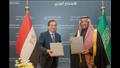 خلال توقيع مذكرة التفاهم بين وزير البترول المصري ووزير الصناعة السعودي
