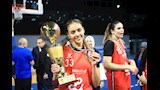 صور من احتفال لاعبات الأهلي بلقب كأس السوبر لكرة السلة (19)