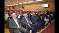 مستشار محافظة بورسعيد للمساحة خلال الاجتماع (3)