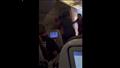 أثناء تحليقها.. راكب يتعدى على مضيفة طيران على متن طائرة ( فيديو)