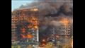 حريق هائل في مبنى سكني ضخم بمدينة فالنسيا الإسباني