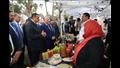وزير التنمية المحلية ومحافظ القاهرة يفتتحان مهرجان التمور بحديقة الحرية (1)