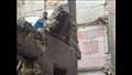 إزالة أجزاء خطرة من عقارات في الإسكندرية (3)