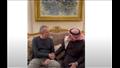باللغة العربية.. عالم شهير بجامعة "هارفارد" يعلن اعتناقه الإسلام (فيديو)
