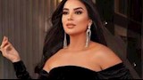 الفنانة جوري بكر