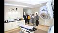 وزيرة الهجرة تتفقد مستشفى بهية بالهرم وتشيد بجودة الخدمة العلاجية المقدمة لدعم مقاتلات السرطان (14)