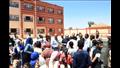 محافظ أسوان يفتتح مدرسة الحكمة الثانوية بمشروع وادي النقرة (6)