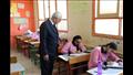 وزير التربية والتعليم يتابع امتحانات صفوف النقل للمرحلتين الابتدائية والإعدادية للعام الدراسى ٢٠٢٣ ٢٠٢٤ بالجيزة  (4)