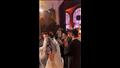 مصطفى قمر مع العروسين