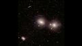 صورة لمجموعة دورادو تظهر علامات على تطور المجرات واندماجها