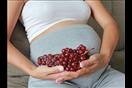 ماذا يحدث للحامل عند تناول العنب الأحمر؟
