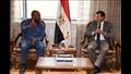 أشرف صبحي مع رئيس الاتحاد الأفريقي للكرة الطائرة ج