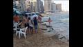 بنسبة إشغال 55 %.. شواطئ الإسكندرية تنتعش في ثاني أيام العيد - صور (4)