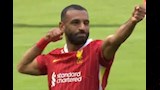 احتفال محمد صلاح بالقوس والسهم 2