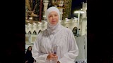 ايمي سالم تؤدي مناسك العمرة