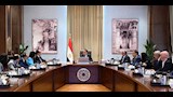 رئيس مجلس الوزراء خلال الاجتماع (5)