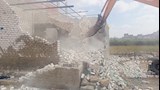 إزالة بناء مخالف في الإسكندرية (2)