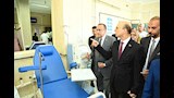 رئيس جامعة أسيوط يفتتح وحدة الكلى الصناعية (2)
