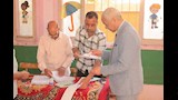  نائب رئيس جامعة أسيوط يدلي بصوته في انتخابات النواب 2025 (1)