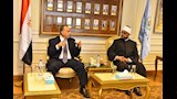 محافظ أسيوط يبحث مع أمين مجمع البحوث الإسلامية تعزيز الشراكة في نشر الوعي الديني وترسيخ قيم الانتماء (5)