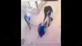 اعتداء عنيف على عامل بعد اعتراضه على معاكسة ابنته 
