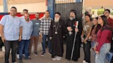 الانبا اكسيوس - اسقف المنصورة يدلي بصوته فى انتخابات مجلس النواب (1)