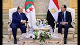  رئيس الوزراء ونظيره الجزائري