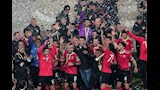 احتفال الأهلي بالفوز على الزمالك في نهائي القرن (1