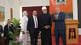 محافظ الوادي الجديد ومفتي الجمهورية يتفقدان مجمع ا