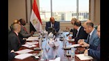 وزير الكهرباء يبحث تعزيز التعاون مع وفد مؤسسة التمويل الدولية IFC (9)