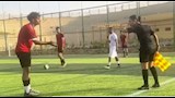 لاعب وحكمة في دوري الدرجة الثالثة