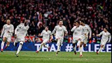 احتفال لاعبي ريال مدريد بالتأهل إلى ربع نهائي دوري أبطال أوروبا