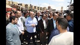 محافظ بني سويف يتفقد مواقف السيارات لمتابعة الالتزام بتعريفة الركوب الجديدة  (16)