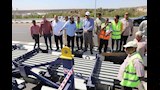 محافظ أسوان يتفقد أعمال تأمين محور كوبري بديل الخزان بفواصل دائمة (2)