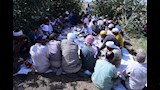 رئيس جامعة سوهاج يتناول الإفطار مع عمال مزرعة حي الكوثر