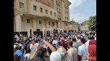 حشود غفيرة وهتافات أمام محكمة الجنايات بالبحيرة (5)