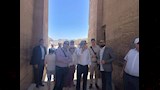 محافظ أسوان يستقبل رئيس البرلمان المجري والوفد المرافق له 