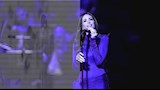 هبة طوجي تغني