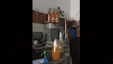 ضبط مصنع غير مرخص ينتج مشروبات مقلدة (8)