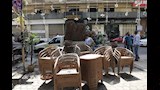 محافظ القاهرة يقود حملة لغلق المقاهي المخالفة بطلعت حرب (6)